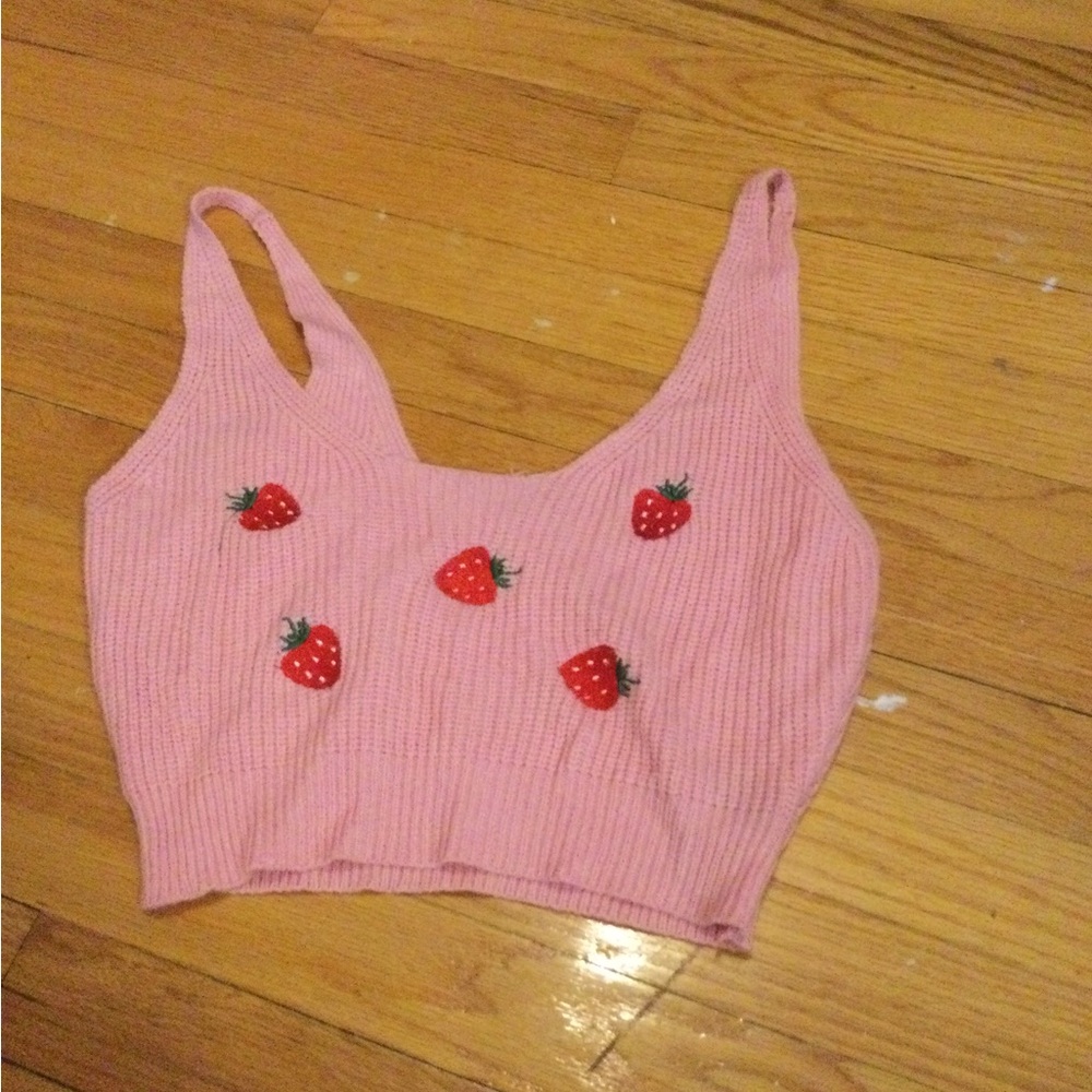 Pink Cropped Knit Tank with Strawberry Embroidery
